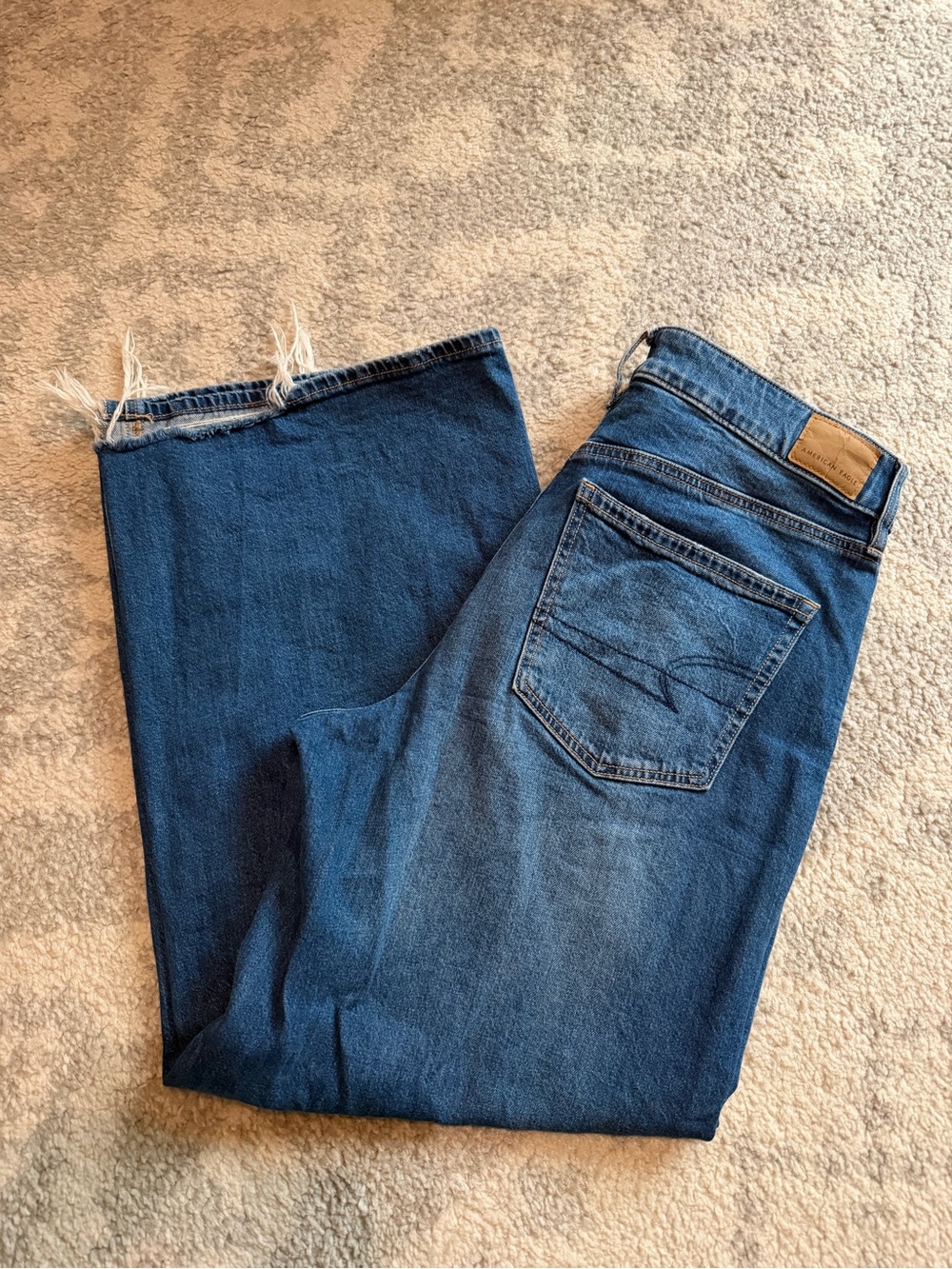 American Eagle Super High-Rise Baggy Wide Leg Ankle Jean